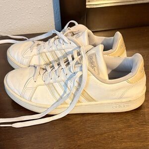 Adidas Cream Casual Sneakers